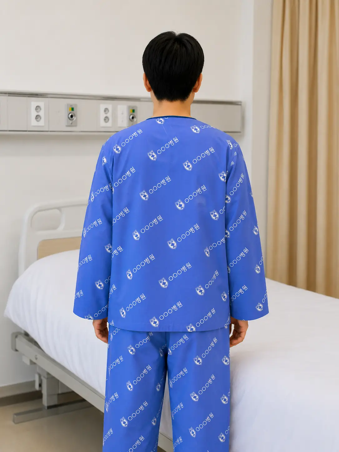 파란색 환자복 뒷면