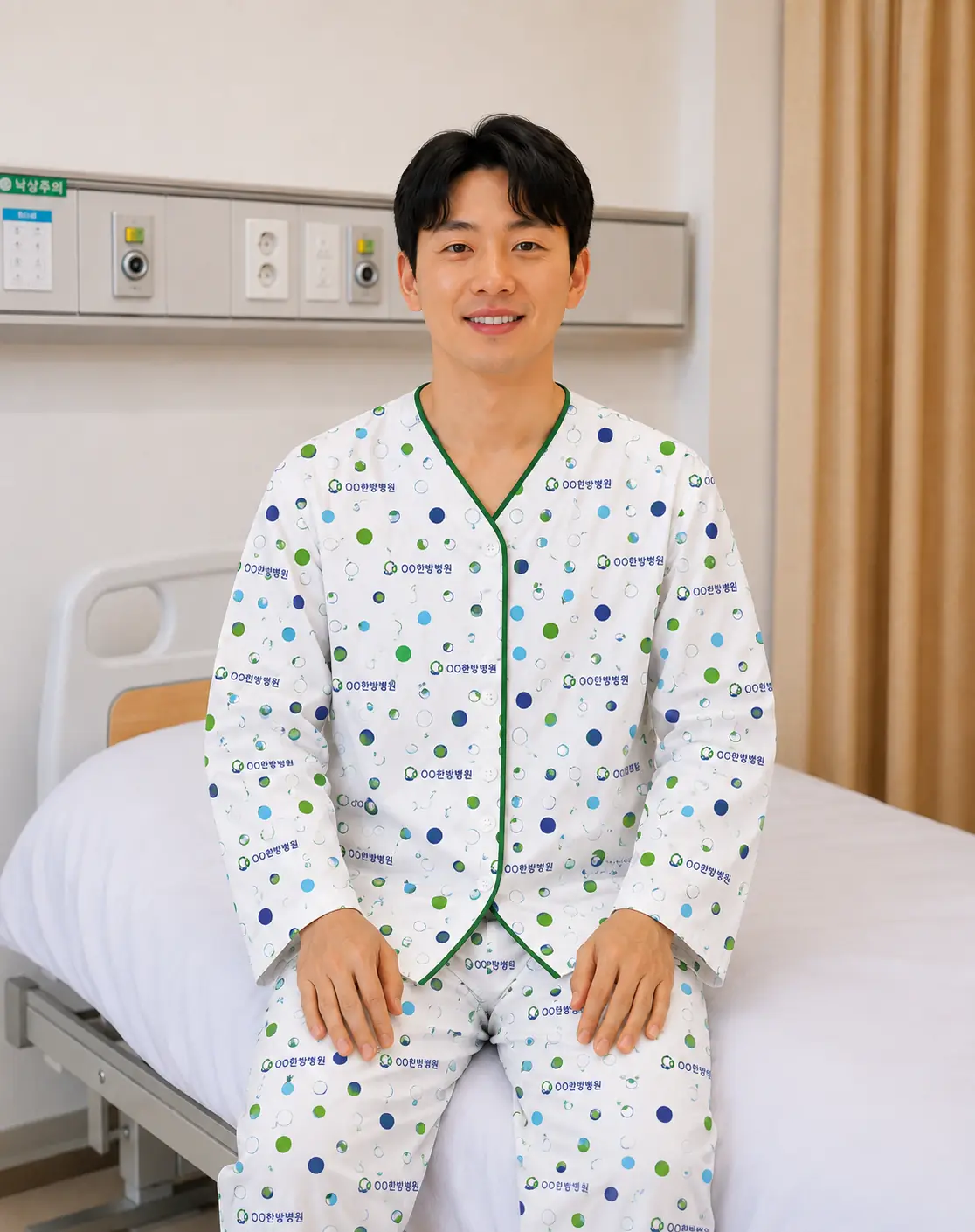 원형 무늬 환자복 앞면